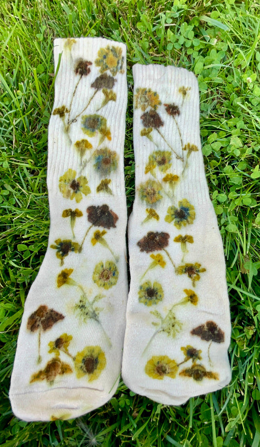 Eco-Printing Socks: Cozy, Plant-Powered Magic 10/26